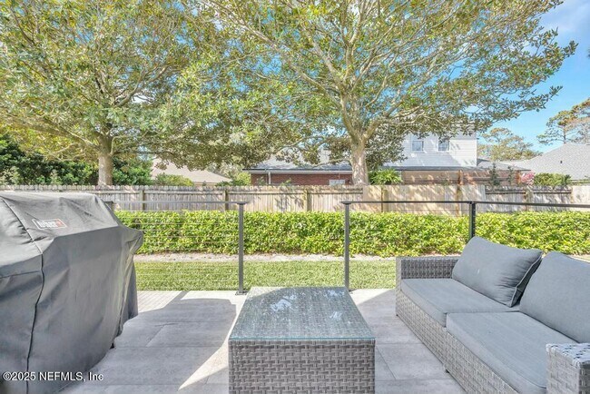 Building Photo - 564 A1A N