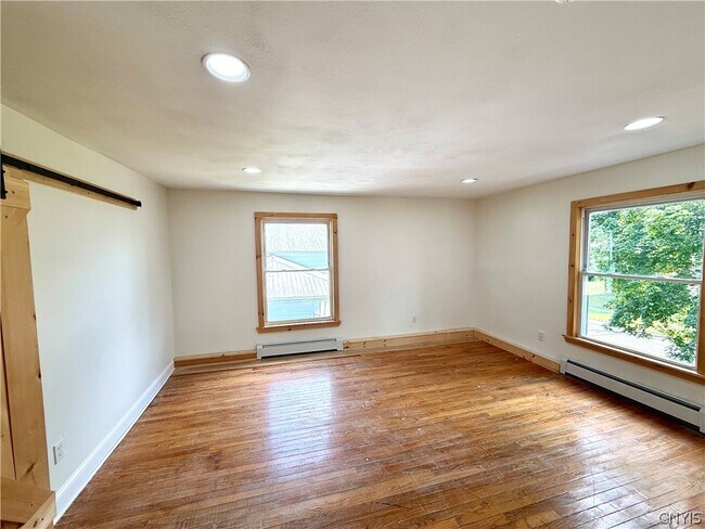 Building Photo - 4921 Jefferson St