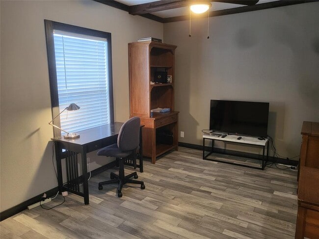 Building Photo - 192 Lazy River Ln