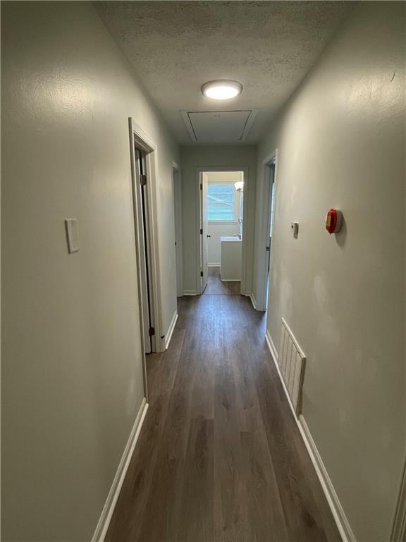 Building Photo - 418 E Northwoods Dr