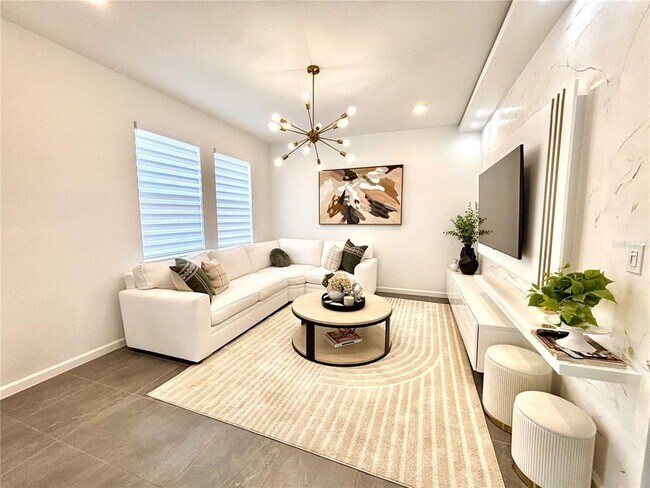 Building Photo - 921 Spring Palms Lp