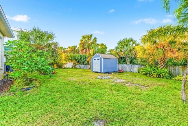 Building Photo - 7 Deerwood St