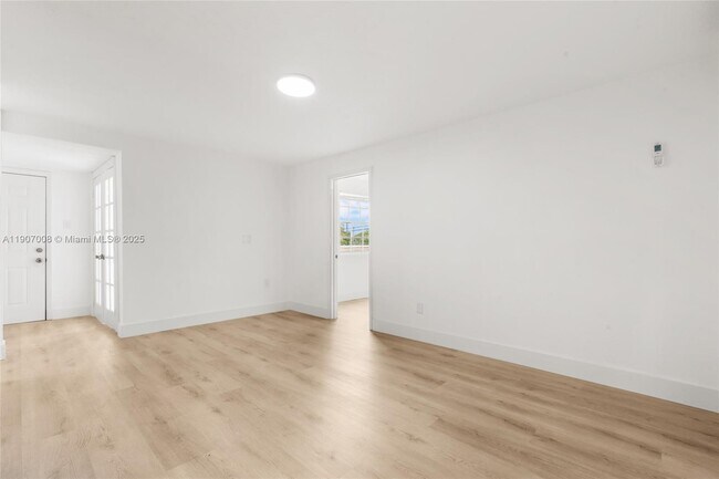 Building Photo - 2385 SW 17th St