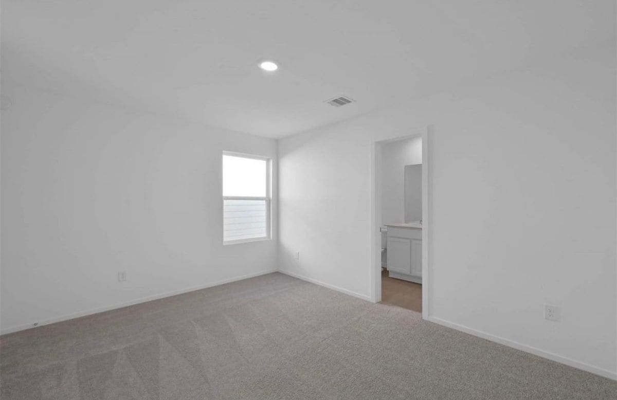Building Photo - 18243 Via Aurelia Dr