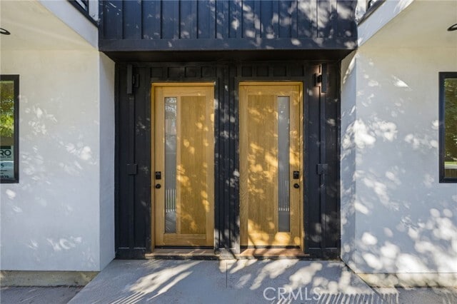 Building Photo - 13600 Burbank Blvd