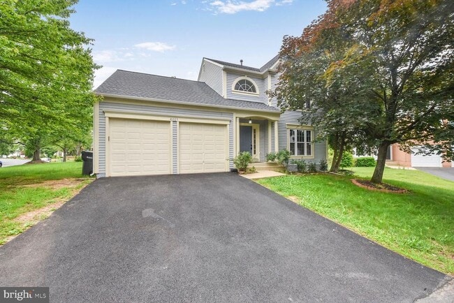 Building Photo - 46525 Hollymead Pl