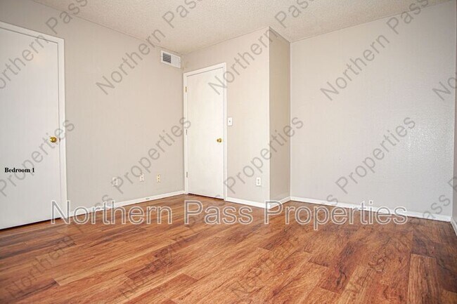 Building Photo - 11026 Splendor Ct