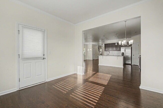 Building Photo - Spacious 4-Bedroom Home w/ Loft