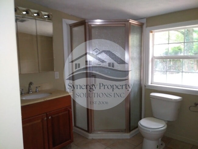 Building Photo - COMING SOON MADISON RANCH WITH 2 BATHS!