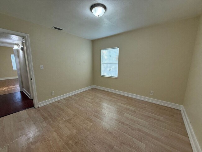 Building Photo - home for rent in South St. Pete