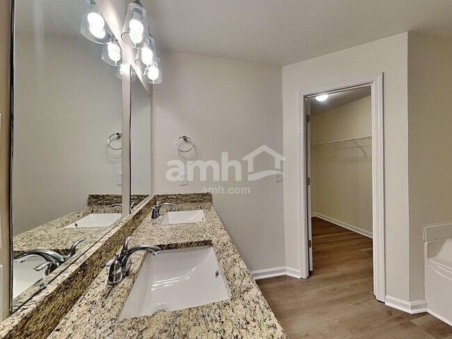 Building Photo - 5231 Apple Grove Rd