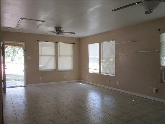 Building Photo - 4416 FM 2218 Rd