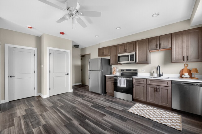 Building Photo - 1430 DeKalb Ave