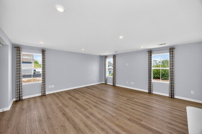 Building Photo - 3004 Red Fox Rdg