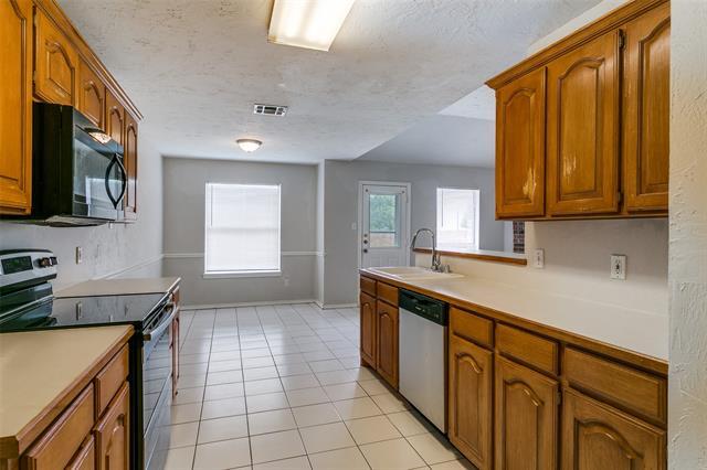 Building Photo - 962 Meadow Cir S