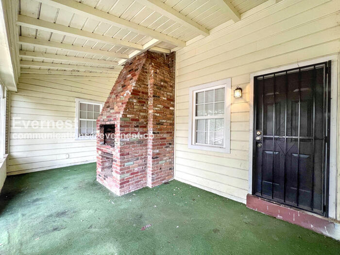 Building Photo - 3125 Walpole Ave