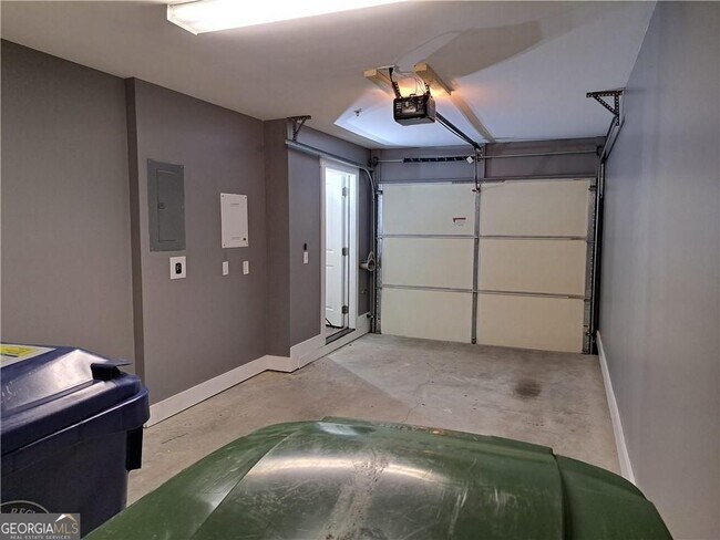 Building Photo - 221 Semel Cir NW