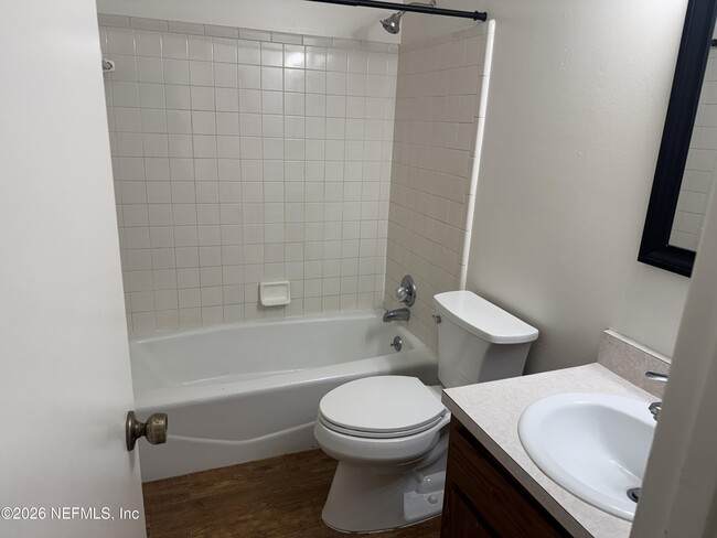 Building Photo - 1011B W Pratt St