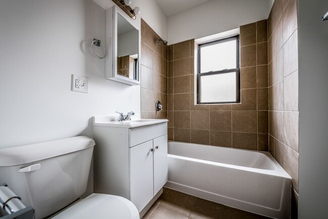 Building Photo - 7300 S Yates Blvd 2347-59 E 73rd Chicago, IL 60649