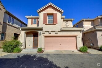 Building Photo - Experience the Best of Lincoln Crossing Li...