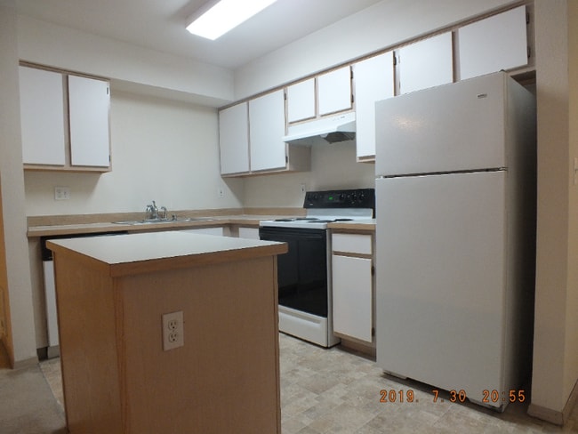 Building Photo - 12549 28th Ave NE