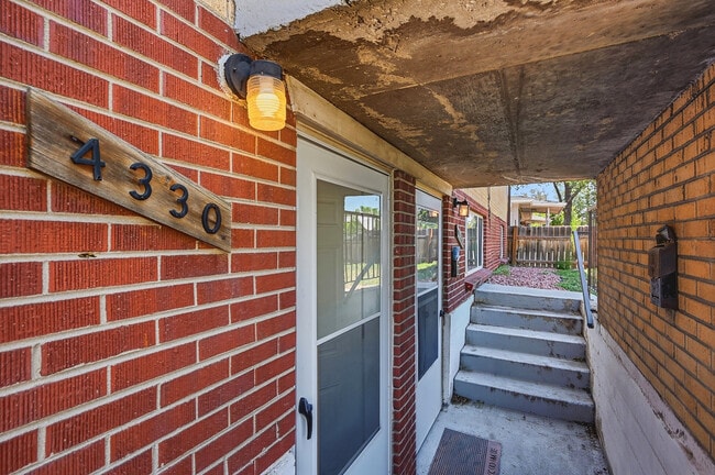 Building Photo - 4330 W 72nd Ave
