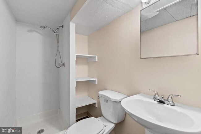 Building Photo - 13 Pawleys Ct