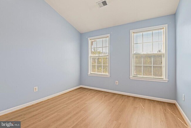 Building Photo - 2658 Logan Wood Dr