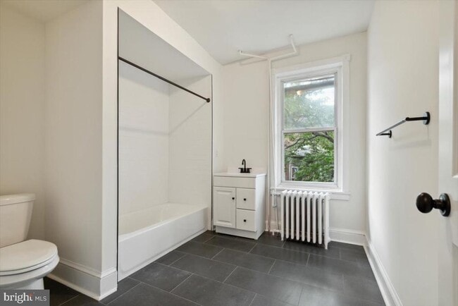 Building Photo - 3205 Winter St