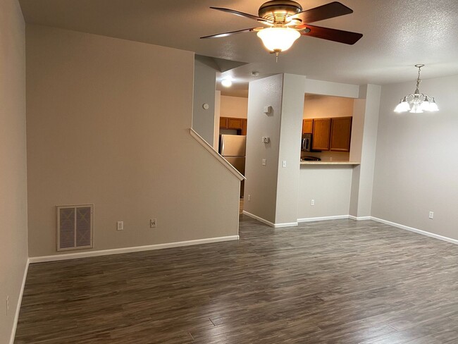 Building Photo - Newly Updated 3Bed/3Bath Townhome Near Ft Carson!