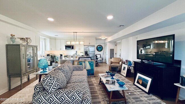 Building Photo - 57-61 Brighton Avenue Unit 303