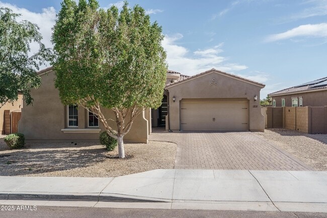 Building Photo - 14757 W Pasadena Ave