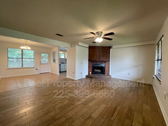 Building Photo - 13640 Rampart Ct