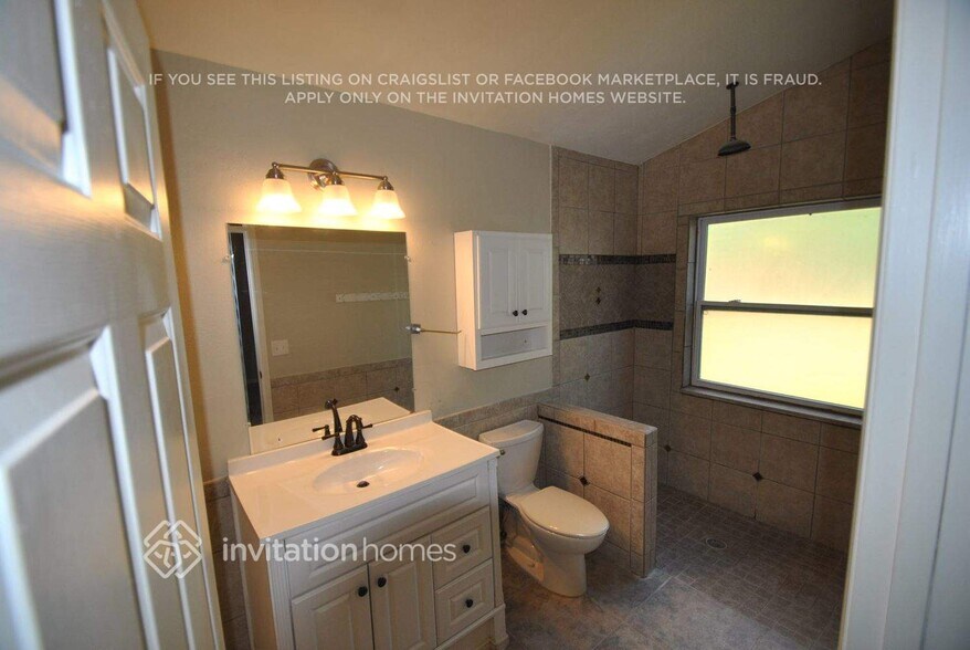 Building Photo - 1878 Bobtail Dr