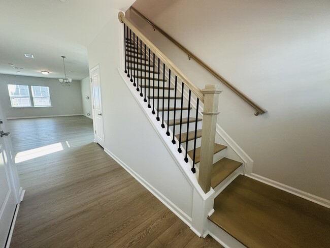Building Photo - 520 Providence Spgs Ln