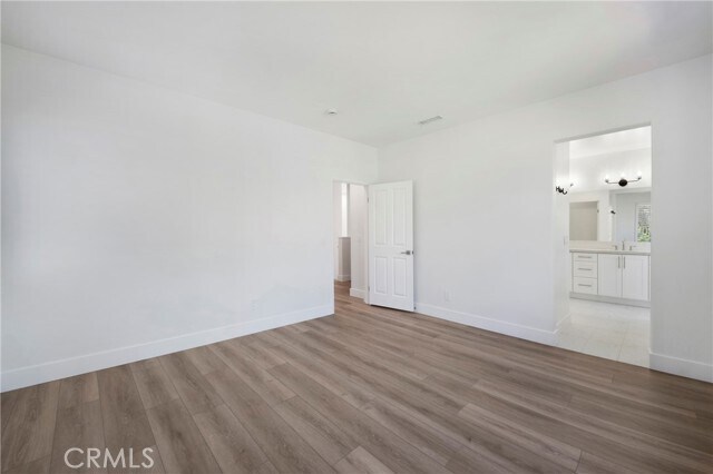 Building Photo - 175 Kingswood