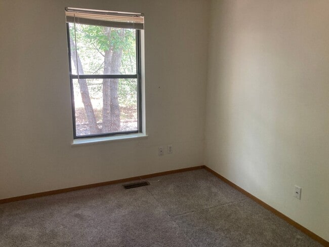 Building Photo - 179 Hermosa Cir
