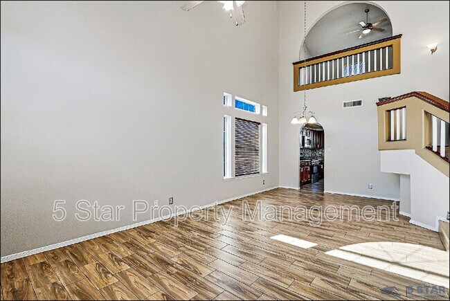 Building Photo - 3140 Tierra Agave Dr
