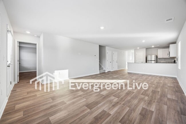 Building Photo - 1306 Willow Oaks Wy