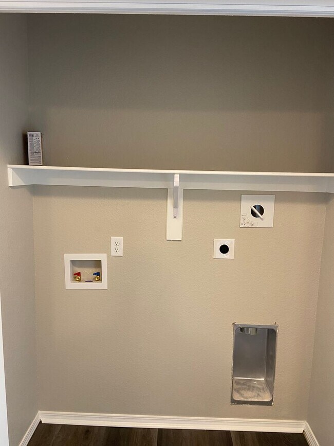 Building Photo - *Pre-leasing* Three Bedroom | Two Bath Home in Faulkner Crossing