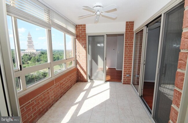 Building Photo - 2151 Jamieson Ave