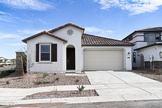 Building Photo - 815 W Finch Dr