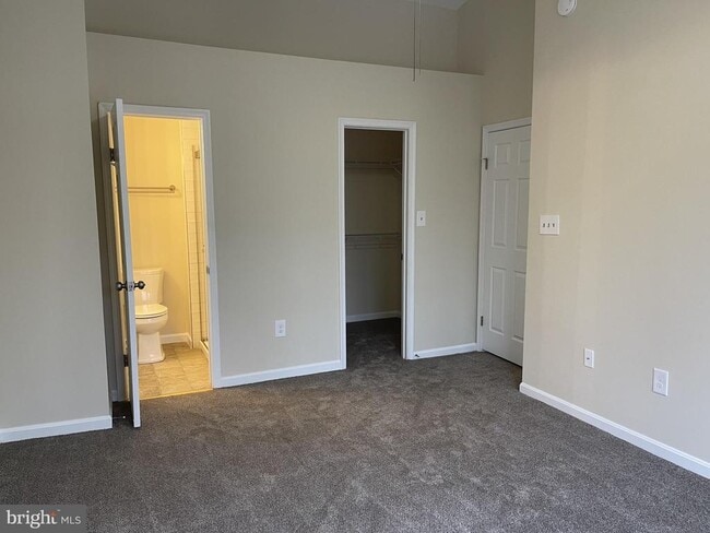 Building Photo - 2029 Howard Chapel Turn