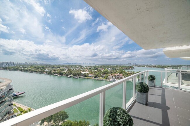 Building Photo - 6700 Indian Creek Dr