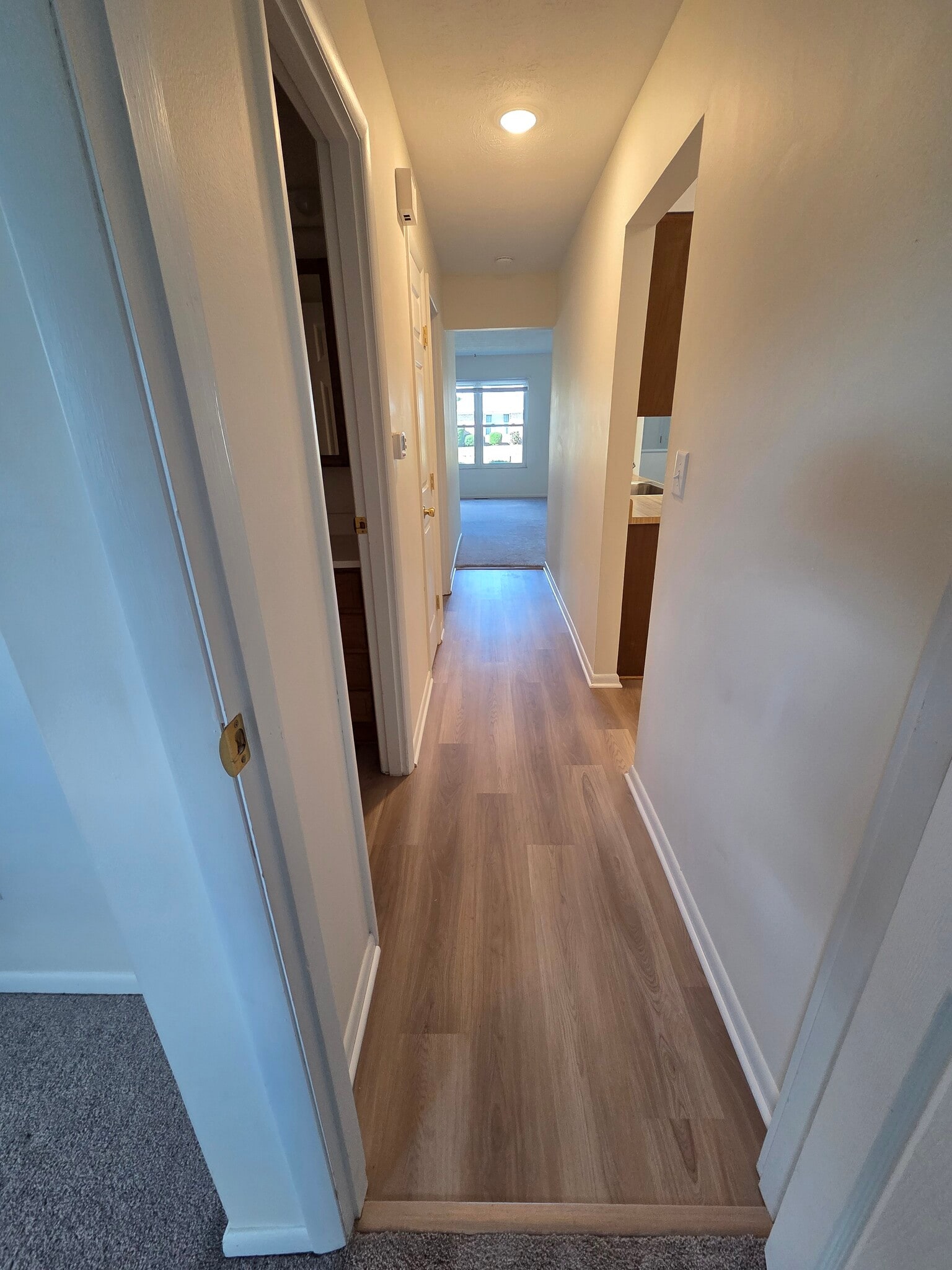 Building Photo - 860 Sussex Pl
