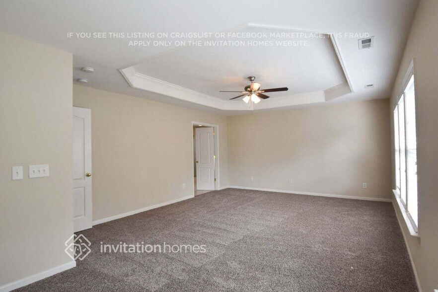 Building Photo - 5304 Granada Hills Dr