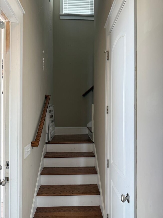 Building Photo - Lexington - Saluda River Club-Offering Self Guided Tour with RENTLY!