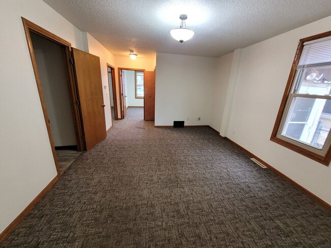 Building Photo - pp1020