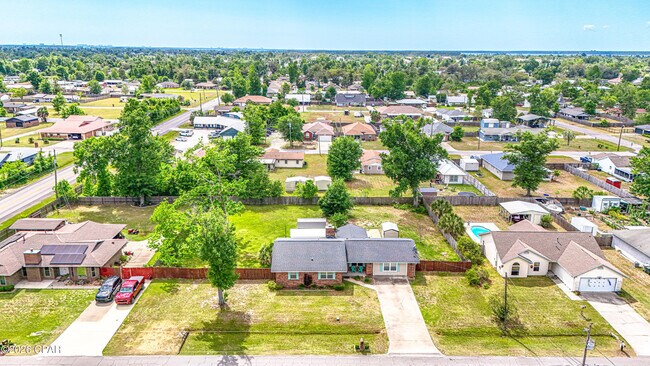 Building Photo - 1112 Colorado Ave