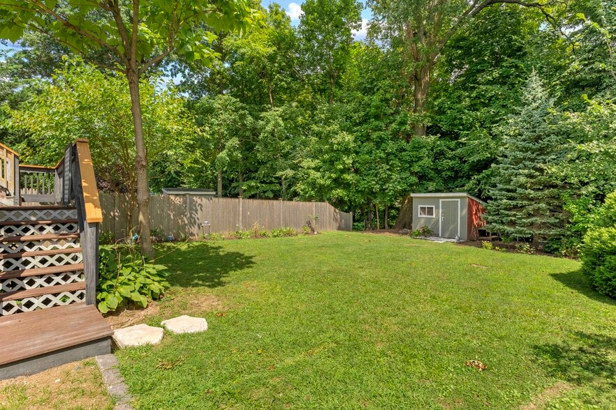 Building Photo - 210 Raymond Rd